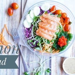 สลัดแซลมอนไข่กุ้ง