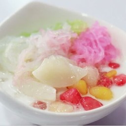 ซ่าหริมทับทิมกรอบและมะพร้าวกะทิในน้ำกะทิอบควันเทียน