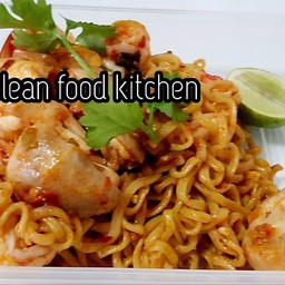 บะหมี่ผักผัดต้มยำกุ้ง