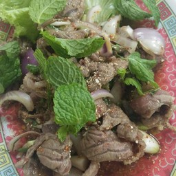 น้ำตกน่องลาย