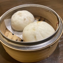 ซาลาเปาหมูแดง 1 ลูก