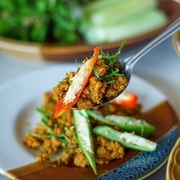 ต๋อย - โจ้ ข้าวแกงปากใต้