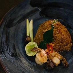 ข้าวผัดต้มยำกุ้ง
