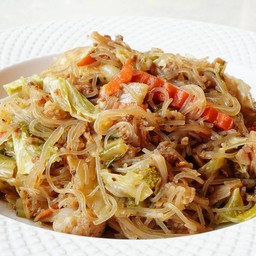 ผัดวุ้นเส้น