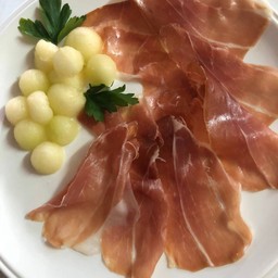 Prosciutto di San Daniele with melon (PARMA HAM)