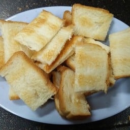 ขนมปัง ชุดละ (มี 3 แผ่น)