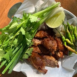ไส้กรอกอีสานหมูทอด
