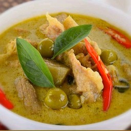 ข้าวไข่เจียว+แกงเขียวหวานไก่