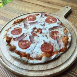 พิซซ่ามะเขือเทศแฮม