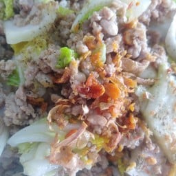 ผัดผักกาดขาวหมูสับ