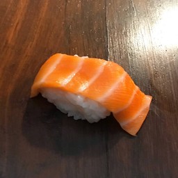 ซูชิแซลมอน