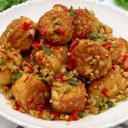 เต้าหู้ไข่คั่วพริกเกลือ