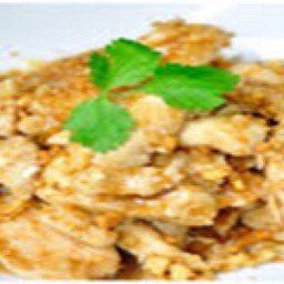 ไก่ผัดกะเทียมพริกไทยดำ