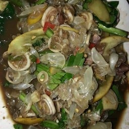 ตำส้มโอ (ใส่น้ำปู๋ ตามฤดูกาล)