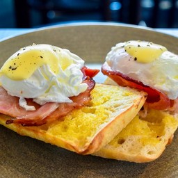 Eggs Benedict