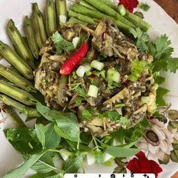 ยำหน่อไม้ใส่น้ำปู๋