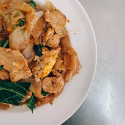 ผัดซีอิ้ว หมู