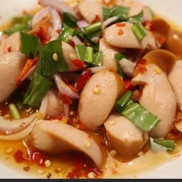 ยำไส้กรอก