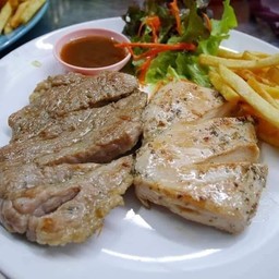 สเต็กเนื้อพริกไทยดำ+สเต็กไก่พริกไทยดำ
