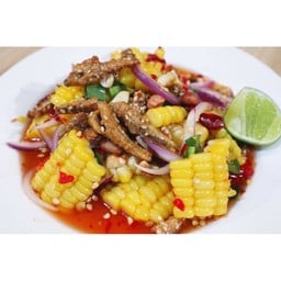 ยำข้าวโพดปลากรอบ