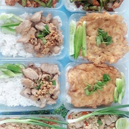 ร้านข้าวคลุกน้ำพริก(น้องอาร์ม)