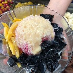 Grass Jelly, Jackfruit, Red Syrup With Milk