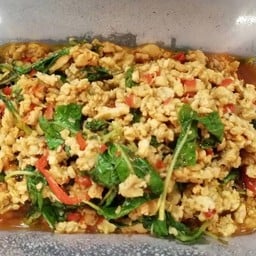 กระเพราไก่