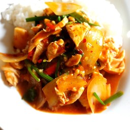 ข้าวพริกเผาหมู-ไก่