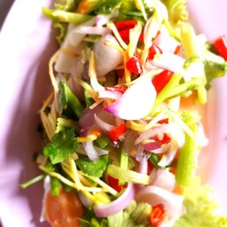 ยำไข่เค็ม