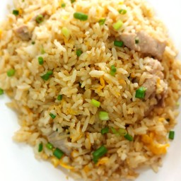 ข้าวผัด,หมู,ไก่,เเหนม,