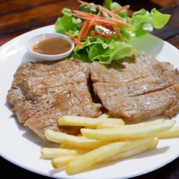 สเต็กหมูพริกไทยดำ(ขนาดจำโบ้)