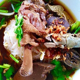 เส้นเล็กแห้ง เป็ดตุ๋น (พิเศษ)