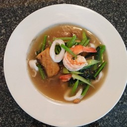 ก๋วยเตี๋ยวราดหน้าเนื้อ, หมูหรือไก่