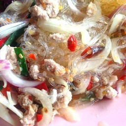 ยำวุ้นเส้นหมูสับ
