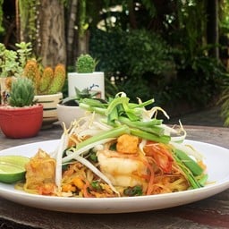 ผัดหมี่จักราช