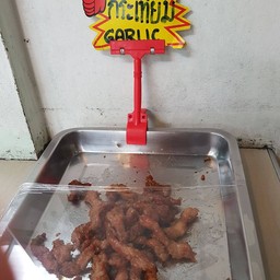หมูทอดกระเทียม
