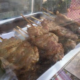 ร้านหมูปิ้งเตาถ่านคุณยายณี