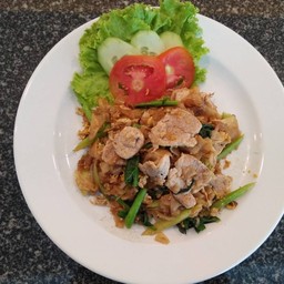 ผัดซีอิ๊วเนื้อ, หมูหรือไก่