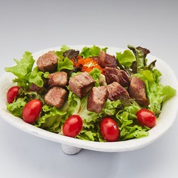 สลัดสเต็กเนื้อ