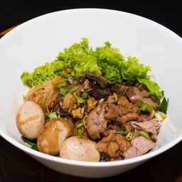 เส้นหมีเนื้อแห้ง