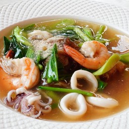 ราดหน้าเส้นใหญ่