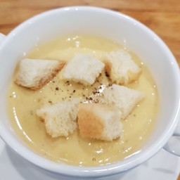 ซุปข้าวโพดมันฝรั่ง
