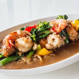 ราดหน้าทะเลเต้าซี่ Seafood Noodle in Black Bean Sauce