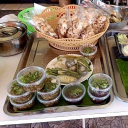 ร้านครัวคุณเพ็ญอาหารเหนือเมืองปทุม 2