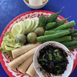 น้ำพริกน้ำปู๋ (รวมผักนึ่ง)