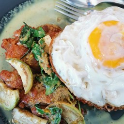 ข้าวราด ผัดพริกเขียวหวาน