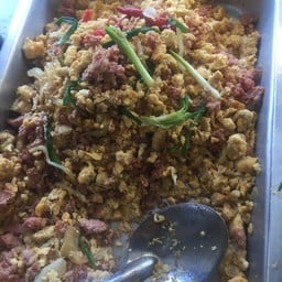 แหนมผัดไข่