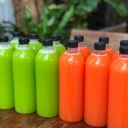 น้ำแอปเปิ้ลกีวี(ขวดใหญ่)