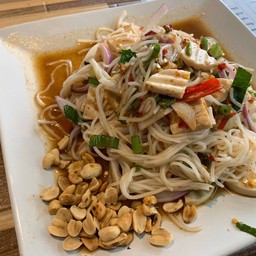 ยำขนมจีนหมูยอ.