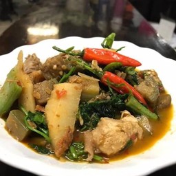 แกงแคไก่เมือง